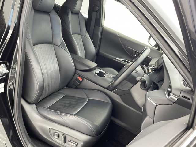 トヨタ ハリアー ハイブリッド Z 沖縄県 2020(令2)年 6.3万km プレシャスブラックパール 純正１２．３インチナビ（AM/FM/Bluetooth）/フルセグＴＶ/プレミアムサウンドＪＢＬ/クルーズコントロール/パワーバックドア/トヨタセーフティセンス/デジタルインナーミラー/ハーフレザーシート