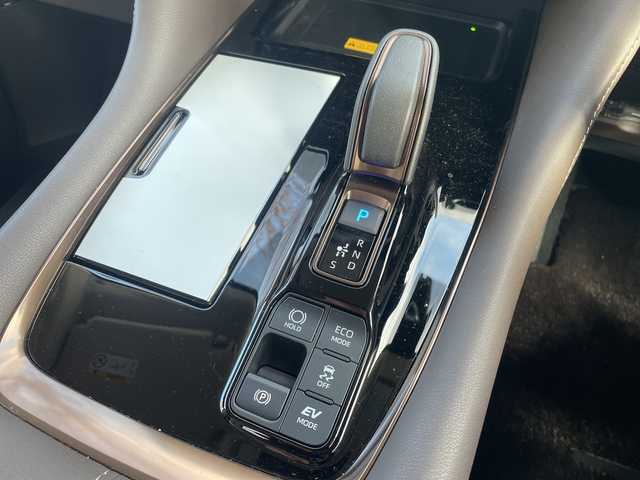 トヨタ アルファードハイブリット エグゼクティブ ラウンジ 埼玉県 2025(令7)年 0.2万km ライムホワイトパールクリスタルシャイン ワンオーナー/左右独立ムーンルーフ/ベージュレザーシート/全席シートヒーター＆ベンチレーション/全席パワーシート（Ｄ席メモリ機能付）/純正１４インチナビ＆フルセグＴＶ/（ＢＴ＆ＡｐｐｌｅＣａｒＰｌａｙ＆ＨＤＭＩ）/ＪＢＬプレミアムサウンド/１４インチリアエンタ－テイメントシステム/パラミックビューモニター/ビルトインＥＴＣ２．０/デジタルインナーミラー/ドライブレコーダー/両側パワースライドドア/ユニバーサルステップ/モデリスタエアロ（Ｆ＆Ｓ＆Ｒ）/モデリスタシグネチャーイルミブレード/プリクラッシュセーフティー/アドバンスドドライブ/ロードサインアシスト/フロントクロストラフィックアラート/リアクロストラフィックアラート/レーンディパーチャーアラート/レーンチェンジアシスト/プロドライビングアシスト/ブラインドスポットモニター/パーキングサポートブレーキ/リアカメラディテクション/安心降車アシスト/後方車両接近告知/周辺車両接近時サポート/クリアランスソナー/ヘッドアップディスプレイ/ＡＣ１００Ｖ/↓検査員記入欄に続く