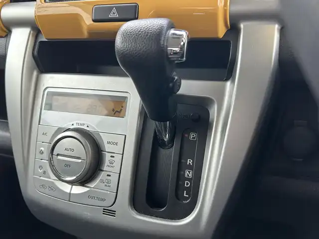 スズキ ハスラー X ターボ 新潟県 2017(平29)年 10.2万km アクティブイエロー/ブラック2トーンルーフ 純正ナビ【フルセグTV/FM・AM/BT】/アラウンドビューモニター/アイドリングストップ/衝突軽減/前後ドライブレコーダー/ETC/USB/DN席シートヒーター/純正アルミホイール/ステアリングスイッチ/オートライト/フォグランプ/スマートキー/スペアキー/プッシュスタート/横滑り防止