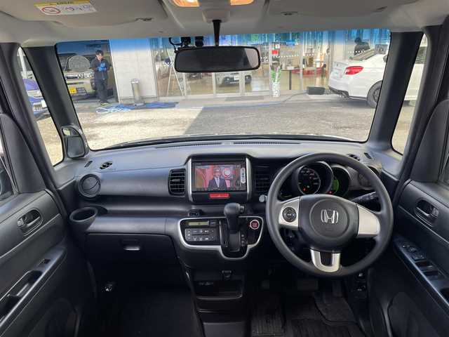 ホンダ Ｎ ＢＯＸ G Lパッケージ 宮城県 2015(平27)年 4.7万km スマートブラック ワンオーナー/メーカーナビ/TV(ワンセグ)/FM・AM/SD/AUX/CD・DVD/Bluetooth/USB/前後社外ドラレコ/サイドビューサポートミラー/後部補助ミラー/両側パワースライドドア/ETC/ドアバイザー/フロアカーペット/プッシュスタートボタン/横滑り防止スイッチ/社外スタッドレスタイヤ(155/65R14)