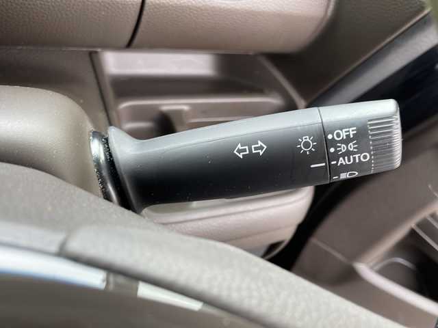 ホンダ Ｎ ＢＯＸ L 高知県 2022(令4)年 3.7万km クリスタルブラックパール フルセグナビ　（MDV-D709BT）/【Ｂｌｕｅｔｏｏｔｈ　ＴＶ　ＤＶＤ　ＣＤ　】/３６０度ドラレコ機能付デジタルインナーミラー　/片側パワースライドドア/前席シートヒーター　/ETC/レーンキープアシスト　/衝突被害軽減システム　/追従走行機能付きクルーズコントロール/コーナーセンサー/リアロールサンシェード/純正ホイールキャップ/保証書
