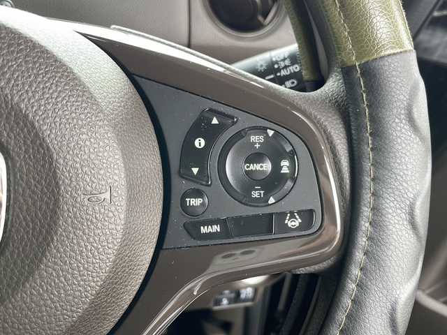 ホンダ Ｎ ＢＯＸ L 高知県 2022(令4)年 3.7万km クリスタルブラックパール フルセグナビ　（MDV-D709BT）/【Ｂｌｕｅｔｏｏｔｈ　ＴＶ　ＤＶＤ　ＣＤ　】/３６０度ドラレコ機能付デジタルインナーミラー　/片側パワースライドドア/前席シートヒーター　/ETC/レーンキープアシスト　/衝突被害軽減システム　/追従走行機能付きクルーズコントロール/コーナーセンサー/リアロールサンシェード/純正ホイールキャップ/保証書