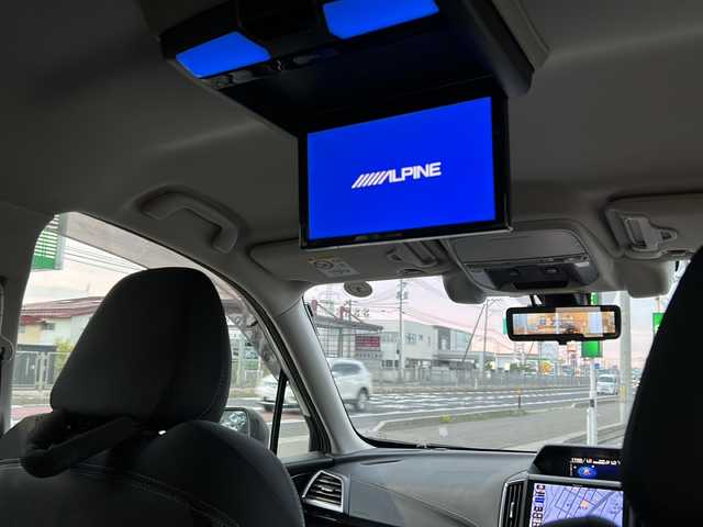 スバル フォレスター ツーリング 秋田県 2018(平30)年 3.7万km クリスタルホワイトP 純正ＳＤナビ/純正CD、DVD、BT、フルセグ/バックカメラ/純正17インチアルミ/ドライブレコーダー/４WD/ETC/前後コーナーセンサー