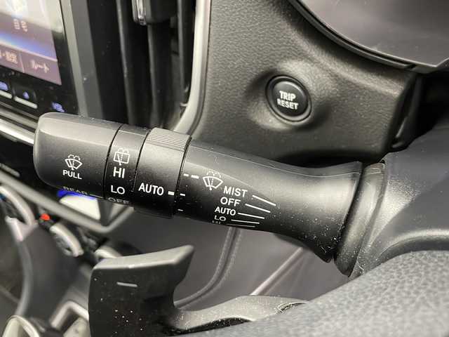 スバル フォレスター ツーリング 長野県 2018(平30)年 3.7万km クリスタルホワイトP 4WD/純正メモリナビ/Bluetooth／CD／DVD/AM／FM/フルセグTV/バックカメラ／左サイド/ETC/アルパイン後席モニター/デジタルインナーミラー/ドライブレコーダー/横滑り防止装置/衝突被害軽減システム/レーンキープアシスト/前席シートヒーター/前席パワーシート/ステアリングスイッチ/ステアリングヒーター/パドルシフト/純正17インチAW装着/純正フロアマット/ドアバイザー/前後コーナーセンサー/LEDヘッドライト/スマートキー