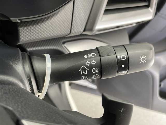 スバル フォレスター ツーリング 長野県 2018(平30)年 3.7万km クリスタルホワイトP 4WD/純正メモリナビ/Bluetooth／CD／DVD/AM／FM/フルセグTV/バックカメラ／左サイド/ETC/アルパイン後席モニター/デジタルインナーミラー/ドライブレコーダー/横滑り防止装置/衝突被害軽減システム/レーンキープアシスト/前席シートヒーター/前席パワーシート/ステアリングスイッチ/ステアリングヒーター/パドルシフト/純正17インチAW装着/純正フロアマット/ドアバイザー/前後コーナーセンサー/LEDヘッドライト/スマートキー