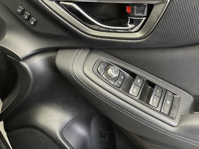 スバル フォレスター ツーリング 長野県 2018(平30)年 3.7万km クリスタルホワイトP 4WD/純正メモリナビ/Bluetooth／CD／DVD/AM／FM/フルセグTV/バックカメラ／左サイド/ETC/アルパイン後席モニター/デジタルインナーミラー/ドライブレコーダー/横滑り防止装置/衝突被害軽減システム/レーンキープアシスト/前席シートヒーター/前席パワーシート/ステアリングスイッチ/ステアリングヒーター/パドルシフト/純正17インチAW装着/純正フロアマット/ドアバイザー/前後コーナーセンサー/LEDヘッドライト/スマートキー
