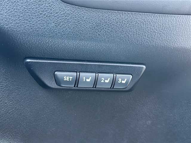 レクサス ＮＸ 300 スパイス&シック 京都府 2021(令3)年 5.9万km ソニッククォーツ ワンオーナー/純正ナビ/・BT Audio/フルセグTV/CD/DVD/クルーズコントロール/バックカメラ/サイドカメラ/ビルトインETC2.0/前後ドラレコ/シートヒーター/エアシート/メモリー機能付きパワーシート/クリアランスソナー/プリクラッシュセーフティ/ステアリングスイッチ/ステアリングヒーター/パドルシフト/オートライト/オートハイビーム/保証書＆取説