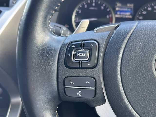 レクサス ＮＸ 300 スパイス&シック 京都府 2021(令3)年 5.9万km ソニッククォーツ ワンオーナー/純正ナビ/・BT Audio/フルセグTV/CD/DVD/クルーズコントロール/バックカメラ/サイドカメラ/ビルトインETC2.0/前後ドラレコ/シートヒーター/エアシート/メモリー機能付きパワーシート/クリアランスソナー/プリクラッシュセーフティ/ステアリングスイッチ/ステアリングヒーター/パドルシフト/オートライト/オートハイビーム/保証書＆取説