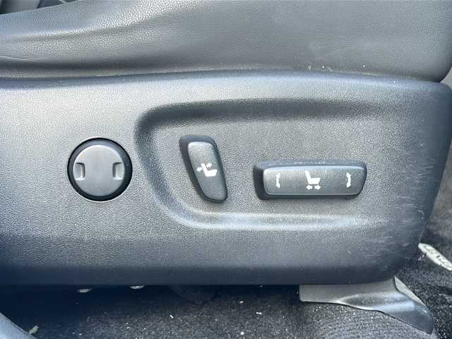 レクサス ＮＸ 300 スパイス&シック 京都府 2021(令3)年 5.9万km ソニッククォーツ ワンオーナー/純正ナビ/・BT Audio/フルセグTV/CD/DVD/クルーズコントロール/バックカメラ/サイドカメラ/ビルトインETC2.0/前後ドラレコ/シートヒーター/エアシート/メモリー機能付きパワーシート/クリアランスソナー/プリクラッシュセーフティ/ステアリングスイッチ/ステアリングヒーター/パドルシフト/オートライト/オートハイビーム/保証書＆取説