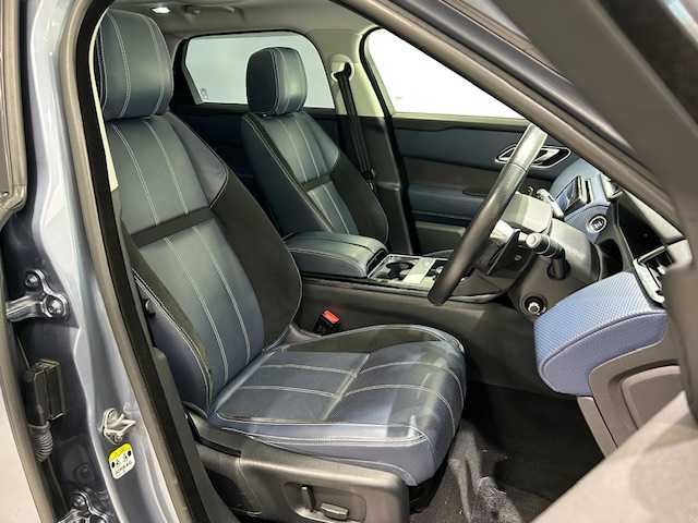 ランドローバー レンジローバーヴェラール Rダイナミック SE 180PS 宮城県 2018(平30)年 5.7万km 青 4WD/サンルーフ/メリディアンオーディオ/衝突軽減システム/追従機能付きクルーズコントロール/レーンキープアシスト/前後コーナーセンサー/ブラインドスポットモニター/純正ナビ/・全方位カメラ/・Bluetooth/HDMI/USB/・フルセグTV/ヘッドアップディスプレイ/ダウンヒルアシストコントロール/電動リアゲート/ドライブレコーダー/レーダー探知機/プッシュスタート/ステアリングヒーター/ハーフレザーシート/エアーシート（運転席/助手席）/シートヒーター（運転席/助手席）/シートメモリー（運転席）/LEDヘッドライト/オートマチックハイビーム/オートライト/純正アルミホイール/純正フロアマット