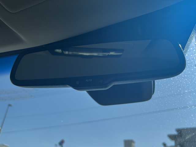 レクサス ＮＸ 300h Iパッケージ 沖縄県 2018(平30)年 6.9万km グラファイトブラックガラスフレーク 純正ナビ・TV・Bluetooth・CD・DVD/バックカメラ/ETC/シートヒーター/パワーシート/シートメモリー/パワーバックドア/コーナーセンサー/LEDヘッドライト/オートライト/衝突軽減システム/BSM/レーンキープアシスト/電子サイドブレーキ/ハンドルヒーター/クルーズコントロール