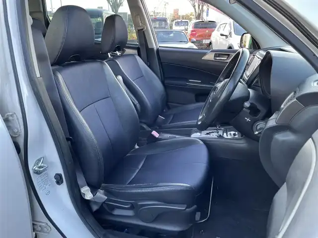 スバル エクシーガ 2．0GT 宮城県 2009(平21)年 13.5万km サテンホワイトパール /純正HDDナビ//CD/DVD/フルセグテレビ//社外フリップダウンモニターバックカメラ//ETC//リモコンキー//社外アルミスタッドレスタイヤ積込