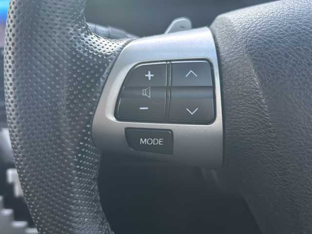 トヨタ ノア Si 山梨県 2012(平24)年 16.6万km ホワイトパールクリスタルシャイン 純正SDナビ/フルセグTV　BT/バックカメラ/両側パワースライドドア/4WD/ビルトインETC/前後コーナーセンサー/パドルシフト/オートライト/オールオートPW/ウインカーミラー