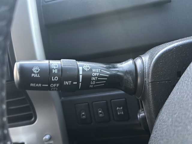 トヨタ ノア Si 山梨県 2012(平24)年 16.6万km ホワイトパールクリスタルシャイン 純正SDナビ/フルセグTV　BT/バックカメラ/両側パワースライドドア/4WD/ビルトインETC/前後コーナーセンサー/パドルシフト/オートライト/オールオートPW/ウインカーミラー