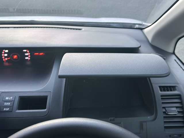 トヨタ ノア Si 山梨県 2012(平24)年 16.6万km ホワイトパールクリスタルシャイン 純正SDナビ/フルセグTV　BT/バックカメラ/両側パワースライドドア/4WD/ビルトインETC/前後コーナーセンサー/パドルシフト/オートライト/オールオートPW/ウインカーミラー