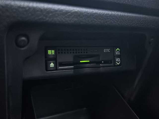 トヨタ ノア Si 山梨県 2012(平24)年 16.6万km ホワイトパールクリスタルシャイン 純正SDナビ/フルセグTV　BT/バックカメラ/両側パワースライドドア/4WD/ビルトインETC/前後コーナーセンサー/パドルシフト/オートライト/オールオートPW/ウインカーミラー