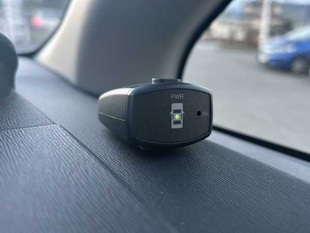 トヨタ ノア Si 山梨県 2012(平24)年 16.6万km ホワイトパールクリスタルシャイン 純正SDナビ/フルセグTV　BT/バックカメラ/両側パワースライドドア/4WD/ビルトインETC/前後コーナーセンサー/パドルシフト/オートライト/オールオートPW/ウインカーミラー