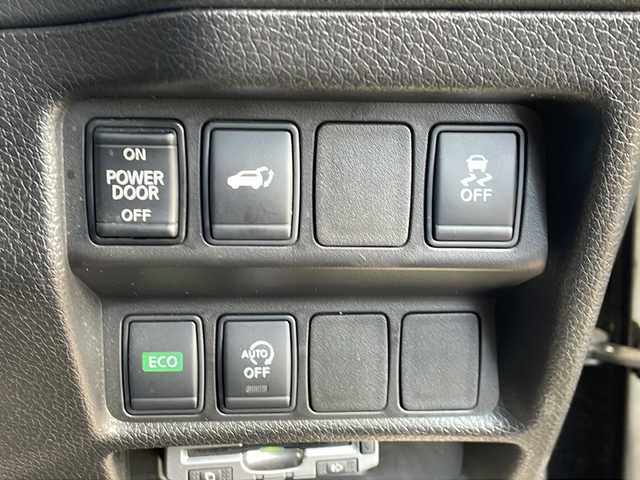 日産 エクストレイル 20X 愛知県 2018(平30)年 11.1万km ダイヤモンドブラック 社外メモリナビ/【フルセグ・DVD再生可・CD・Bluetooth】/バックカメラ/アラウンドビューカメラ/プロパイロット/パワーバックドア/ドライブレコーダー/４WD/横滑り防止機能/ETC/アイドリングストップ/プッシュスタート/スマートキー/スペアキーあり/新車保証書/取扱説明書