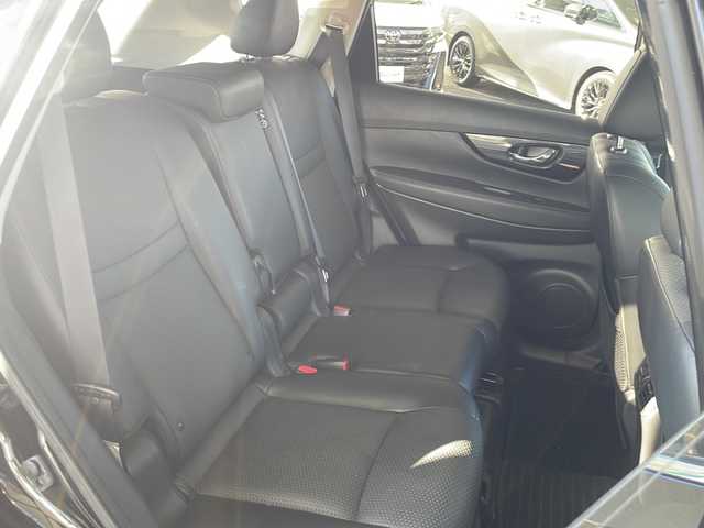 日産 エクストレイル 20X 愛知県 2018(平30)年 11.1万km ダイヤモンドブラック 社外メモリナビ/【フルセグ・DVD再生可・CD・Bluetooth】/バックカメラ/アラウンドビューカメラ/プロパイロット/パワーバックドア/ドライブレコーダー/４WD/横滑り防止機能/ETC/アイドリングストップ/プッシュスタート/スマートキー/スペアキーあり/新車保証書/取扱説明書