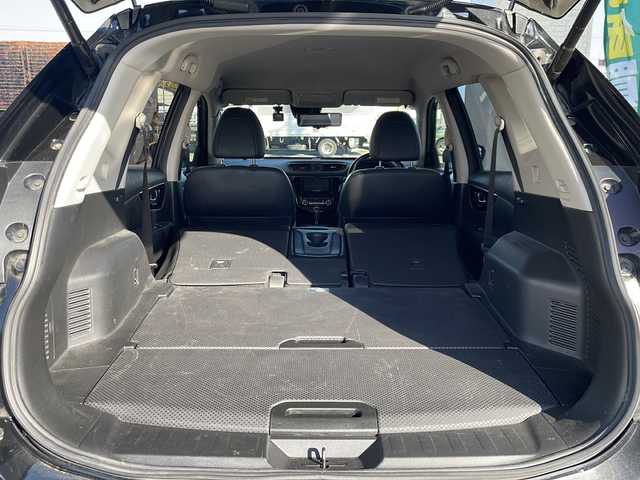 日産 エクストレイル 20X 愛知県 2018(平30)年 11.1万km ダイヤモンドブラック (株)IDOMが運営する【じしゃロン名古屋鳴海店】の自社ローン対象車両になります。こちらは現金ご利用時の価格です。自社ローンご希望の方は別途その旨お申付け下さい。/社外メモリナビ/【フルセグ・DVD再生可・CD・Bluetooth】/バックカメラ/アラウンドビューカメラ/プロパイロット/パワーバックドア/ドライブレコーダー/４WD/横滑り防止機能/ETC/アイドリングストップ/プッシュスタート/スマートキー/スペアキーあり/新車保証書/取扱説明書