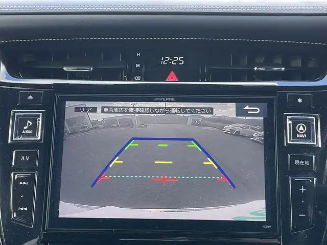 トヨタ ハリアー プレミアム 岡山県 2017(平29)年 9万km ホワイトパールクリスタルシャイン 登録時走行距離89922km/社外9インチフリップダウンモニター/４WD/ALPINE9インチナビ/フルセグTV(AM/FM/CD/DVD/Bluetooth)/バックカメラ/ドライブレコーダー/ビルトインETC/トヨタセーフティセンス/・レーダークルーズコントロール/・プリクラッシュセーフティ/・レーンディバーチャーアラート/・オートマチックハイビーム/コーナーセンサー/パワーバックドア/革巻きステアリング/MTモード付きAT/アイドリングストップ/18インチ純正アルミホイール/純正フロアマット