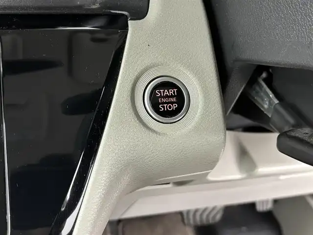 日産 ルークス X 埼玉県 2021(令3)年 1.4万km フローズンバニラパール 純正ナビ（フルセグ／Ｂｌｕｅｔｏｏｔｈ／ＡＭ／ＦＭ）　/全方位カメラ　/片側パワースライドドア　/コーナーセンサー　/ドライブレコーダー　/プッシュスタート　/スマートキー　/スペアキー