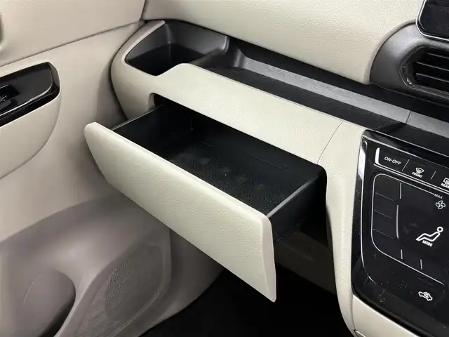 日産 ルークス X 埼玉県 2021(令3)年 1.4万km フローズンバニラパール 純正ナビ（フルセグ／Ｂｌｕｅｔｏｏｔｈ／ＡＭ／ＦＭ）　/全方位カメラ　/片側パワースライドドア　/コーナーセンサー　/ドライブレコーダー　/プッシュスタート　/スマートキー　/スペアキー
