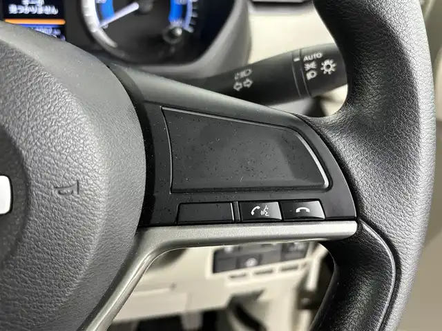 日産 ルークス X 埼玉県 2021(令3)年 1.4万km フローズンバニラパール 純正ナビ（フルセグ／Ｂｌｕｅｔｏｏｔｈ／ＡＭ／ＦＭ）　/全方位カメラ　/片側パワースライドドア　/コーナーセンサー　/ドライブレコーダー　/プッシュスタート　/スマートキー　/スペアキー