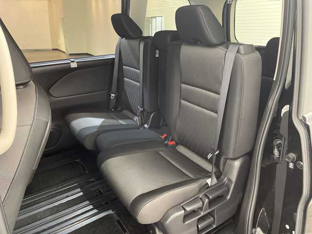 日産 セレナ ハイウェイスター V 愛媛県 2020(令2)年 3.3万km ダイヤモンドブラック ・純正10インチナビ/・フルセグテレビ/Bluetooth/DVD/・アラウンドビューモニター/・フリップダウンモニター/・両側パワースライドドア/・LEDヘッドライト/・プロパイロット/・エマージェンシーブレーキ/・レーンキープアシスト/・ドライブレコーダー/・コーナーセンサー/・スマートキー