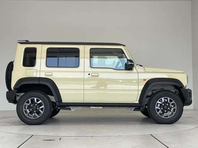 スズキ ジムニー ノマド FC 愛知県 2025(令7)年 0.1千km ベージュⅡ 登録済未使用車/スズキセーフティサポート/レーダークルーズコントロール/シートヒーター/純正アルミホイール/４ＷＤ/LEDヘッドライト/レーンキープアシスト/ダウンヒルアシストコントロール/衝突軽減システム/スマートキー/ステアリングスイッチ/プッシュスタート