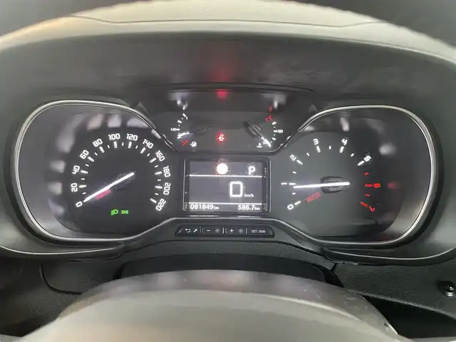 シトロエン ベルランゴ デビューエディション 兵庫県 2020(令2)年 8.2万km サーブル ディスプレイオーディオ/アップルカーペイ/グーグルプレイ/純正アルミホイール/ルーフレーン/スカイルーフ/ドライブレコーダー/バックカメラ/BSM/コーナーセンサー/パドルシフト/電動格納ミラー/ステアリングスイッチ/フロアマット/スマートキー/保証書/取扱説明書