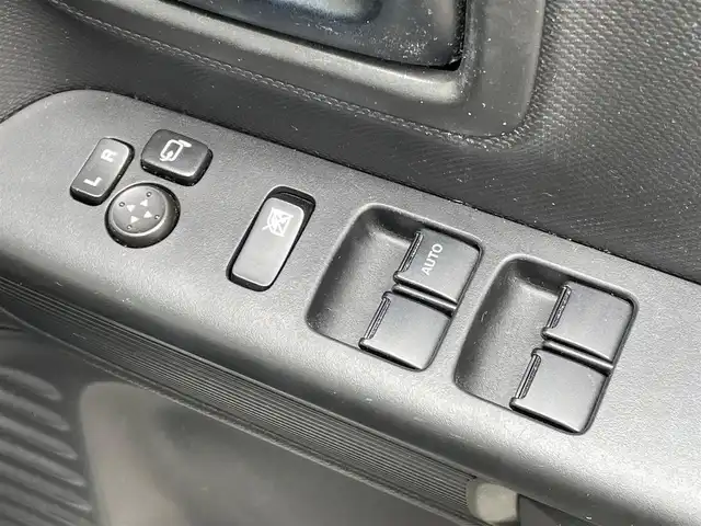 スズキ スペーシア HYBRID X 大阪府 2020(令2)年 5.8万km ピュアホワイトP 社外ナビ/   フルセグTV/CD/Bluetooth/バックカメラ/衝突軽減/シートヒーター/両側パワースライドドア/アイドリングストップ/横滑り防止装置/コーナーセンサー/前後ドライブレコーダー/プッシュスタート/スマートキー/ETC/禁煙車
