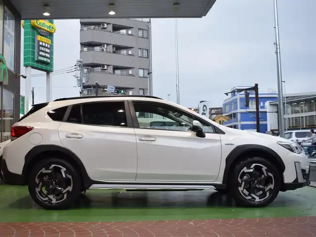 スバル ＸＶ ハイブリッド アドバンス 神奈川県 2022(令4)年 1.5万km クリスタルホワイトP ワンオーナー/純正メモリーナビ（DVD/CD/BD/BT/USB/HDMI/SD/スマホ連携）/フルセグTV/フロント・サイド・バックカメラ/アイサイト/・先行車発進お知らせ/・レーンキープアシスト＋中央維持/・レーダークルーズコントロール/・後退速度リミッター/ブランドスポットミラー/バックセンサー/前席パワーシート/パドルシフト/ステアリングスイッチ/サイドエアバック＆歩行者保護エアバック/純正フロアマット/ETC2.0/ルーフレール/スマートキー　2本/保証書/取扱説明書
