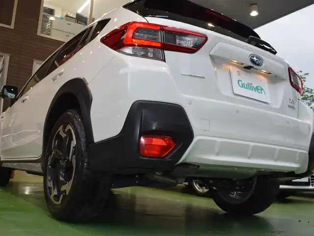 スバル ＸＶ ハイブリッド アドバンス 神奈川県 2022(令4)年 1.5万km クリスタルホワイトP ワンオーナー/純正メモリーナビ（DVD/CD/BD/BT/USB/HDMI/SD/スマホ連携）/フルセグTV/フロント・サイド・バックカメラ/アイサイト/・先行車発進お知らせ/・レーンキープアシスト＋中央維持/・レーダークルーズコントロール/・後退速度リミッター/ブランドスポットミラー/バックセンサー/前席パワーシート/パドルシフト/ステアリングスイッチ/サイドエアバック＆歩行者保護エアバック/純正フロアマット/ETC2.0/ルーフレール/スマートキー　2本/保証書/取扱説明書