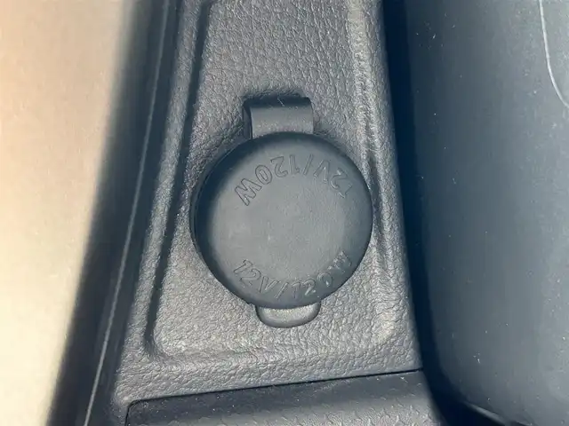 スズキ ハスラー Jスタイル Ⅲ 宮城県 2018(平30)年 7万km ブレイブカーキパール/スチールシルバー 全方位モニター用カメラパッケージ/・全方位モニター用カメラ/・USBソケット/＝＝＝/デュアルカメラブレーキサポート/誤発進抑制機能/車線逸脱警報機能/ふらつき警報機能/先行車発進お知らせ機能/純正ナビ/（CD/DVD/BT/フルセグTV）/ハーフレザーシート/シートヒーター/アイドリングストップ/HIDヘッドライト/フォグランプ/オートライト/スマートキー/プッシュスタート/ルーフレール/純正アルミホイール/純正フロアマット/ドアバイザー/取説、保証書