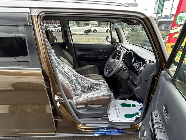 スズキ ハスラー Jスタイル Ⅲ 宮城県 2018(平30)年 7万km ブレイブカーキパール/スチールシルバー 全方位モニター用カメラパッケージ/・全方位モニター用カメラ/・USBソケット/＝＝＝/デュアルカメラブレーキサポート/誤発進抑制機能/車線逸脱警報機能/ふらつき警報機能/先行車発進お知らせ機能/純正ナビ/（CD/DVD/BT/フルセグTV）/ハーフレザーシート/シートヒーター/アイドリングストップ/HIDヘッドライト/フォグランプ/オートライト/スマートキー/プッシュスタート/ルーフレール/純正アルミホイール/純正フロアマット/ドアバイザー/取説、保証書