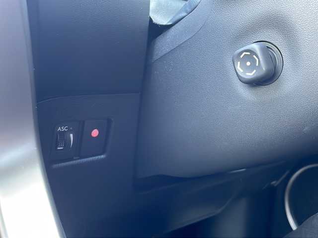 レクサス ＮＸ 300h Fスポーツ 大阪府 2017(平29)年 4.6万km ホワイトノーヴァガラスフレーク サンルーフ/純正18インチアルミホイール/パワーバックドア/バックカメラ/フルセグテレビ/CD/DVD/AM/FM/DVD/AUX/ETC2.0/レーダークルーズコントロール/レザーシート/・シートヒーター（運転席/助手席）/・エアーシート（運転席/助手席）/・パワーシート（運転席/助手席）/革巻きステアリング/ステアリングスイッチ