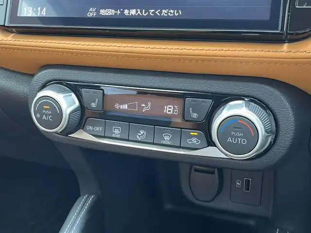 日産 キックス X ツートーンインテリアED 奈良県 2020(令2)年 4.6万km ブリリアントホワイトパール 純正フルセグナビ（ＭＭ３２０Ｄ－Ｌ）　/Ｂｌｕｅｔｏｏｔｈ　/ＣＤ／ＤＶＤ　/全方位モニター　/ＥＴＣ　/レーダークルーズコントロール　/電動パーキングブレーキ　/ブレーキホールド　/ステアリングヒーター/純正アルミホイール/フロアマット/ＬＥＤヘッドライト