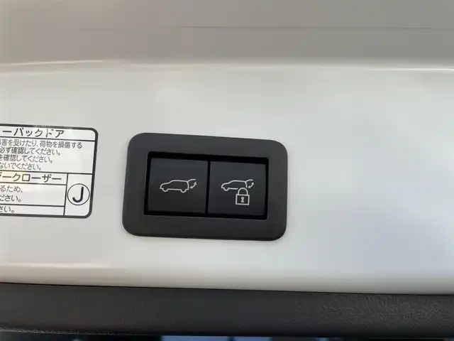 トヨタ カローラ クロス ハイブリッド Z 熊本県 2024(令6)年 3.5万km プラチナホワイトパールマイカ ワンオーナー/プッシュスタート/純正ナビ/全方位カメラ/ビルトインETC/純正18インチAW/レーダークルーズ/ハーフレザーシート/右前席パワーシート/前席シートヒーター/ステアリングヒーター/ブラインドスポットモニター/パワーバックドア/ルーフレール/LEDヘッドライト/オートライト/フォグライト/前後コーナーセンサー/横滑り防止装置/ウィンカーミラー/純正フロアマット/純正ドアバイザー/新車保証書/取扱説明書