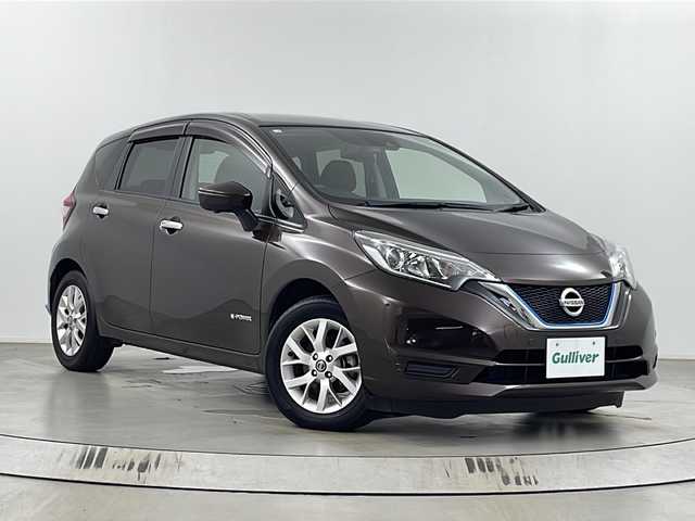 日産 ノート e－パワー X Vセレクション 埼玉県 2020(令2)年 5万km インペリアルアンバーP 純正ナビ（BT・フルTV・FM・AM・ipod・DVD・CD）/アラウンドビューモニター/衝突被害軽減ブレーキ/車線逸脱警報機能/ステアリングスイッチ/純正アルミホイール/純正フロアマット/純正LEDヘッドライト/ウィンカーミラー/スマートキー/プッシュスタート/横滑り防止装置/フルオートエアコン/オートハイビーム