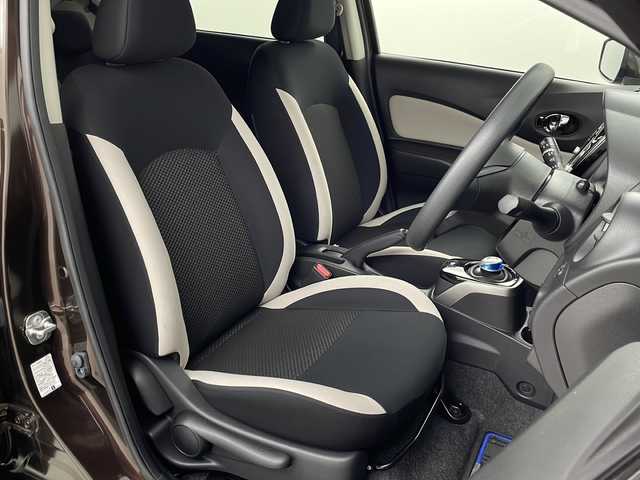日産 ノート e－パワー X Vセレクション 埼玉県 2020(令2)年 5万km インペリアルアンバーP 純正ナビ（BT・フルTV・FM・AM・ipod・DVD・CD）/アラウンドビューモニター/衝突被害軽減ブレーキ/車線逸脱警報機能/ステアリングスイッチ/純正アルミホイール/純正フロアマット/純正LEDヘッドライト/ウィンカーミラー/スマートキー/プッシュスタート/横滑り防止装置/フルオートエアコン/オートハイビーム