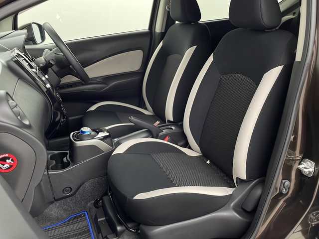 日産 ノート e－パワー X Vセレクション 埼玉県 2020(令2)年 5万km インペリアルアンバーP 純正ナビ（BT・フルTV・FM・AM・ipod・DVD・CD）/アラウンドビューモニター/衝突被害軽減ブレーキ/車線逸脱警報機能/ステアリングスイッチ/純正アルミホイール/純正フロアマット/純正LEDヘッドライト/ウィンカーミラー/スマートキー/プッシュスタート/横滑り防止装置/フルオートエアコン/オートハイビーム
