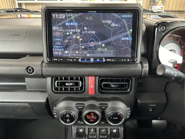 スズキ ジムニー シエラ JC 鹿児島県 2024(令6)年 0.7万km ブルーイッシュブラックパール3 ワンオーナー/アルパインBIGX9インチナビ・フルセグ・DVD・CD・SD・USB・MSV・Bluetooth（X9NXL）/AppleCarPlay・AndroidAuto対応/ナビ連動ETC2.0（ビルトイン）/バックカメラ/社外前後ドライブレコーダー（ZDR058）/SUZUKI　Safety　Support/革巻きステアリング/クルーズコントロール/ステアリングリモコン/前席シートヒーター/前席バニティミラー/IPFカーゴエクステンションforジムニー/新車時保証書/取扱説明書/スマートキー×2
