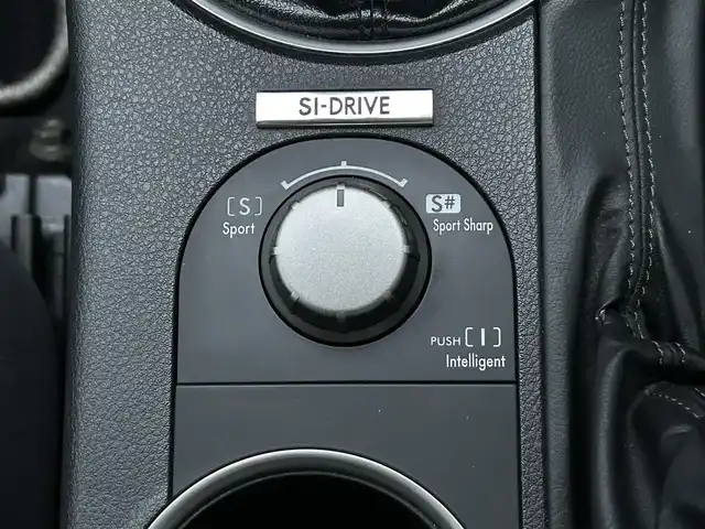 スバル レガシィ Ｂ４ 2．0GT スペックB 千葉県 2006(平18)年 9.2万km サテンホワイトパール 社外DVDナビ/(AM/FM/AUX/CD/MD)/地デジチューナー/STiエアロ（フロント・リア）/STiタワーバー/6速MT/4WD/ETC/フォグランプ/ウィンカーミラー/電動格納ミラー/純正18インチAW/シートリフター/禁煙車/フロアマット/ドアバイザー/スペアキー/取扱説明書/保証書