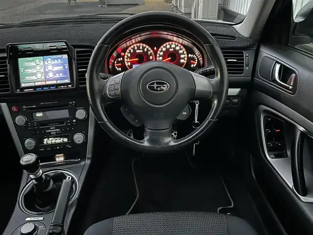 スバル レガシィ Ｂ４ 2．0GT スペックB 千葉県 2006(平18)年 9.2万km サテンホワイトパール 社外DVDナビ/(AM/FM/AUX/CD/MD)/地デジチューナー/STiエアロ（フロント・リア）/STiタワーバー/6速MT/4WD/ETC/フォグランプ/ウィンカーミラー/電動格納ミラー/純正18インチAW/シートリフター/禁煙車/フロアマット/ドアバイザー/スペアキー/取扱説明書/保証書