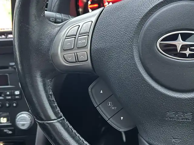 スバル レガシィ Ｂ４ 2．0GT スペックB 千葉県 2006(平18)年 9.2万km サテンホワイトパール 社外DVDナビ/(AM/FM/AUX/CD/MD)/地デジチューナー/STiエアロ（フロント・リア）/STiタワーバー/6速MT/4WD/ETC/フォグランプ/ウィンカーミラー/電動格納ミラー/純正18インチAW/シートリフター/禁煙車/フロアマット/ドアバイザー/スペアキー/取扱説明書/保証書