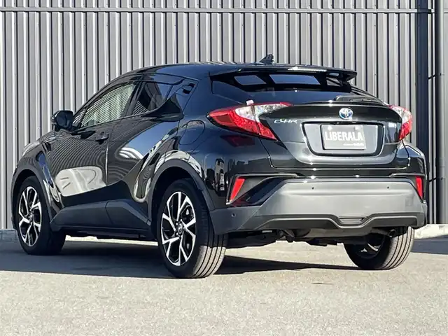 トヨタ Ｃ－ＨＲ G 福島県 2017(平29)年 6.9万km ブラックマイカ ワンオーナー/純正ナビ(CD/DVD/BT/)/フルセグTV/ETC2.0/アダプティブクルーズコントロール/ステアリングスイッチ/オートホールド/ハーフレザーシート/シートヒーター/純正18AW/取扱説明書/保証書/スペアキー