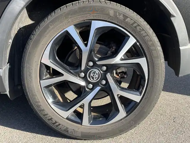 トヨタ Ｃ－ＨＲ G 福島県 2017(平29)年 6.9万km ブラックマイカ ワンオーナー/純正ナビ(CD/DVD/BT/)/フルセグTV/ETC2.0/アダプティブクルーズコントロール/ステアリングスイッチ/オートホールド/ハーフレザーシート/シートヒーター/純正18AW/取扱説明書/保証書/スペアキー