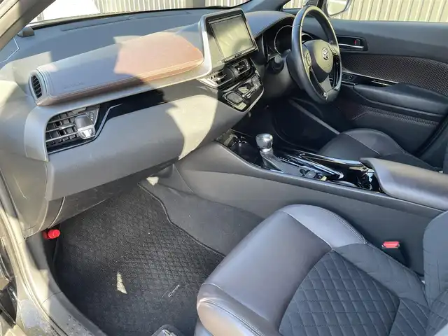 トヨタ Ｃ－ＨＲ G 福島県 2017(平29)年 6.9万km ブラックマイカ ワンオーナー/純正ナビ(CD/DVD/BT/)/フルセグTV/ETC2.0/アダプティブクルーズコントロール/ステアリングスイッチ/オートホールド/ハーフレザーシート/シートヒーター/純正18AW/取扱説明書/保証書/スペアキー