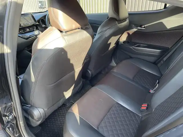 トヨタ Ｃ－ＨＲ G 福島県 2017(平29)年 6.9万km ブラックマイカ ワンオーナー/純正ナビ(CD/DVD/BT/)/フルセグTV/ETC2.0/アダプティブクルーズコントロール/ステアリングスイッチ/オートホールド/ハーフレザーシート/シートヒーター/純正18AW/取扱説明書/保証書/スペアキー